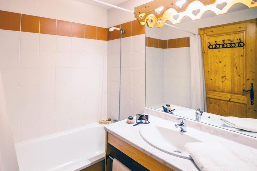 Appartement Rez-De-Chaussee, Cosy T3 4 A 6 Pers Avec Piscines Interieure & Exterieure A Samoens En Haute-Savoie Eksteriør billede